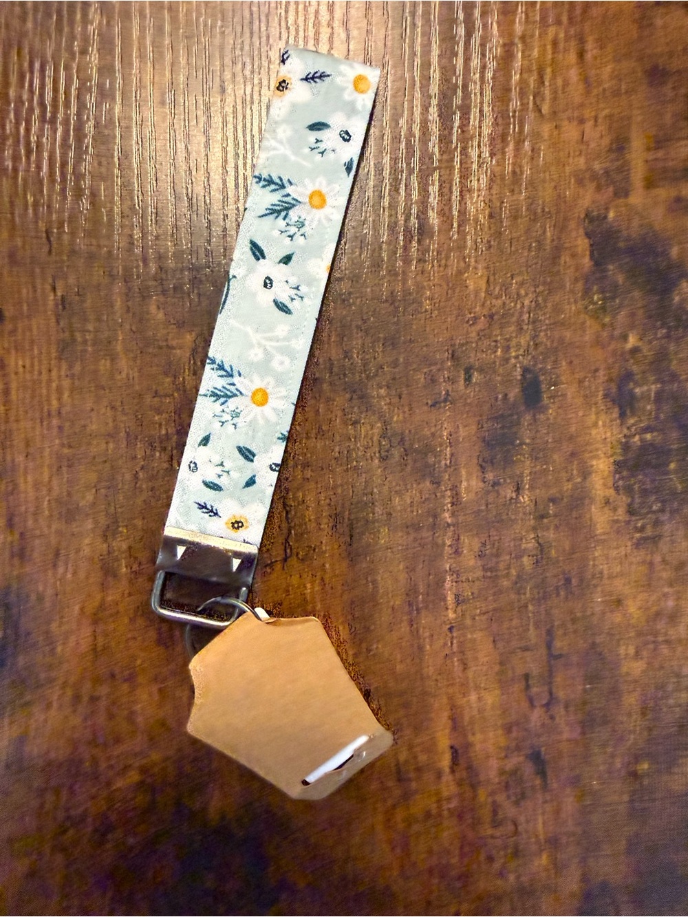 Floral Daisy Wristlet Key Fob - Light Blue & Yellow